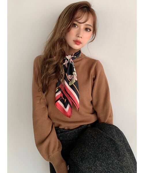 RESEXXY（リゼクシー）の「スカーフニットプルオーバー（ニット/セーター・レディース・ホワイト/ブラック/モカ/キャメル・FREE）」の15枚目の写真