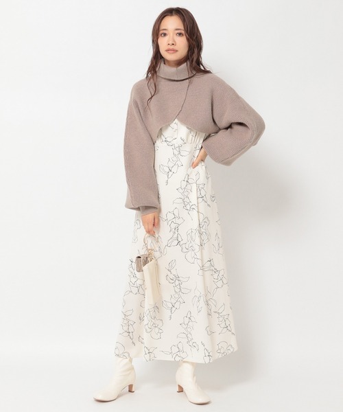 mysty woman（ミスティウーマン）の「前後2WAYショートドルマンニット 255244（ニット/セーター・レディース・ベージュ/グレー/アイボリー/グリーン系・FREE）」の7枚目の写真