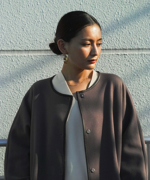 Emilyan（エミリアン）の「【2021AW】圧縮杢ニット・フェイクレザーパイピング・フレアーデザインコート（その他アウター・レディース・ブラウン/ブルー/アイボリー・9号）」の8枚目の写真