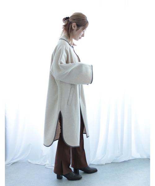 Emilyan（エミリアン）の「【2021AW】圧縮杢ニット・フェイクレザーパイピング・フレアーデザインコート（その他アウター・レディース・ブラウン/ブルー/アイボリー・9号）」の14枚目の写真