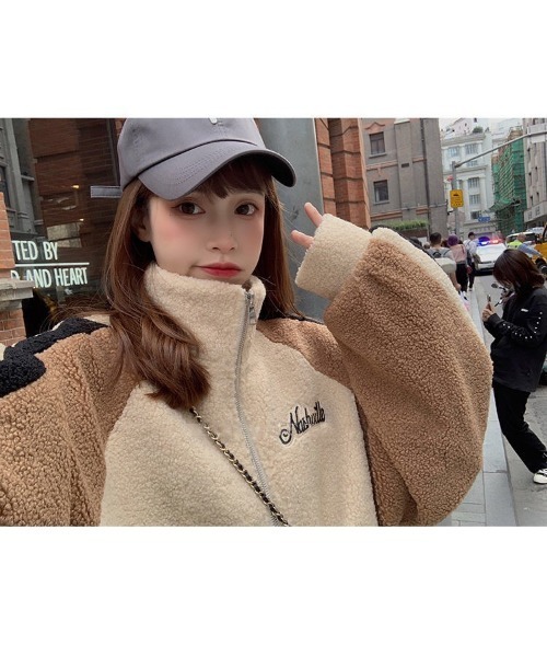 DEVICE(デバイス)の「ジャージデザイン フリース ボアジャケット もこもこ アウター ブルゾン(ブルゾン・レディース・ブラック/ベージュ・FREE)」の18枚目の写真