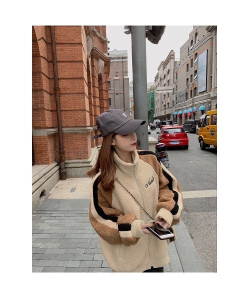 DEVICE(デバイス)の「ジャージデザイン フリース ボアジャケット もこもこ アウター ブルゾン(ブルゾン・レディース・ブラック/ベージュ・FREE)」の22枚目の写真