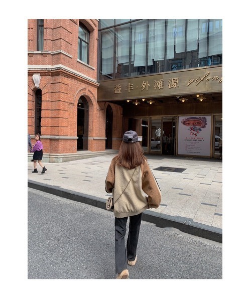 DEVICE(デバイス)の「ジャージデザイン フリース ボアジャケット もこもこ アウター ブルゾン(ブルゾン・レディース・ブラック/ベージュ・FREE)」の20枚目の写真