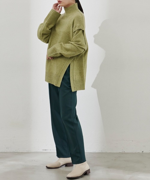 Aunt Marie's（アントマリーズ）の「ショルダータックカラータートルニット（ニット/セーター・レディース・ホワイト/ライトブルー/パープル/グリーン・FREE）」の8枚目の写真