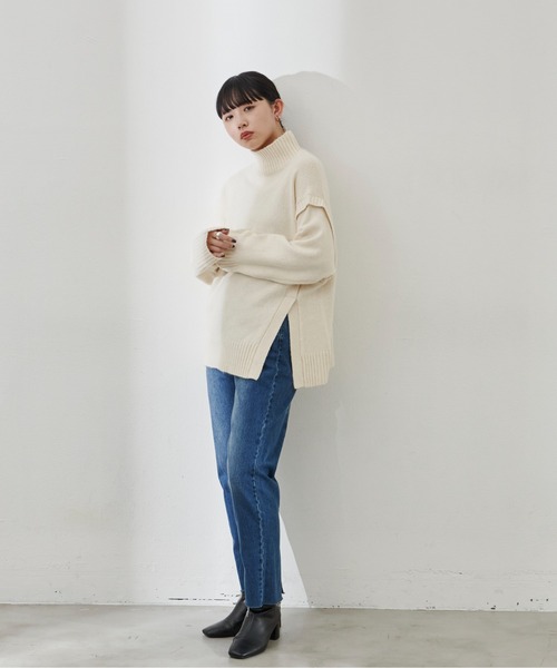 Aunt Marie's（アントマリーズ）の「ショルダータックカラータートルニット（ニット/セーター・レディース・ホワイト/ライトブルー/パープル/グリーン・FREE）」の12枚目の写真