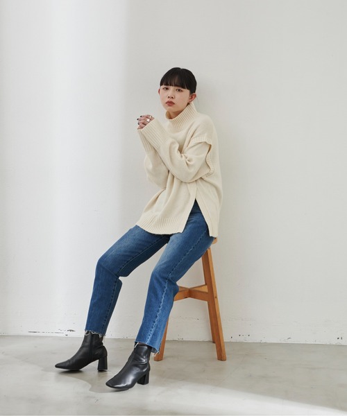 Aunt Marie's（アントマリーズ）の「ショルダータックカラータートルニット（ニット/セーター・レディース・ホワイト/ライトブルー/パープル/グリーン・FREE）」の13枚目の写真