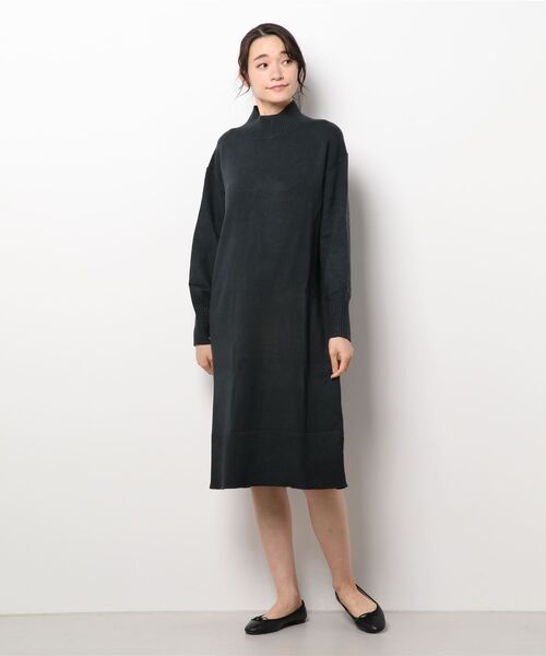 YECCA VECCA(イェッカヴェッカ)の「・バックスリットニットワンピース*(ワンピース・レディース・アイボリー/グリーン/チャコールグレー・FREE)」の2枚目の写真
