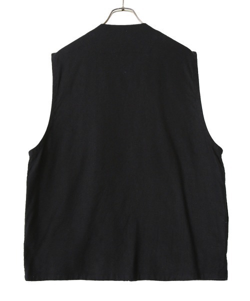 marka（マーカ）の「marka / マーカ：ZIP UP VEST - SILK LINEN TWILL -：M22A-05BL01A[COR]（ベスト・メンズ・ブラック・2/3）」の3枚目の写真