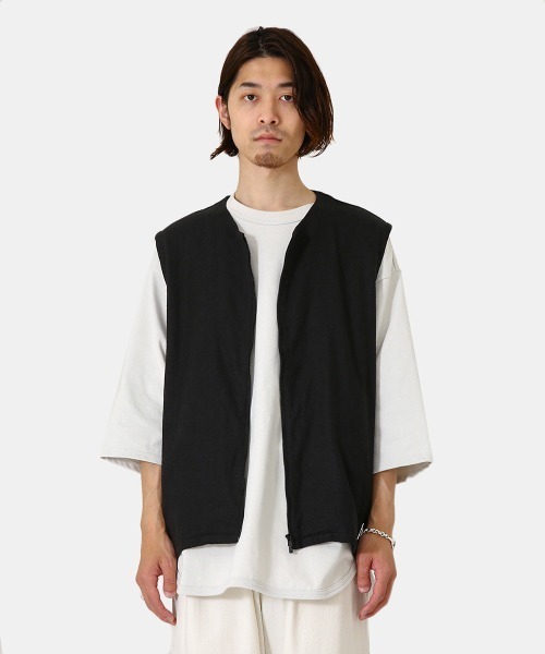 marka（マーカ）の「marka / マーカ：ZIP UP VEST - SILK LINEN TWILL