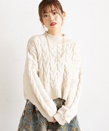 ロービングヤーンショートケーブルニット