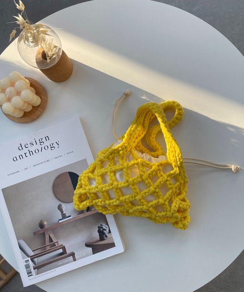 AS KNOW AS plus（アズノゥアズプラス）の「カラフル ミニあみバッグ（ハンドバッグ・レディース・ブラック/ピンク/イエロー/オレンジ/ブルー/グリーン・FREE）」の5枚目の写真