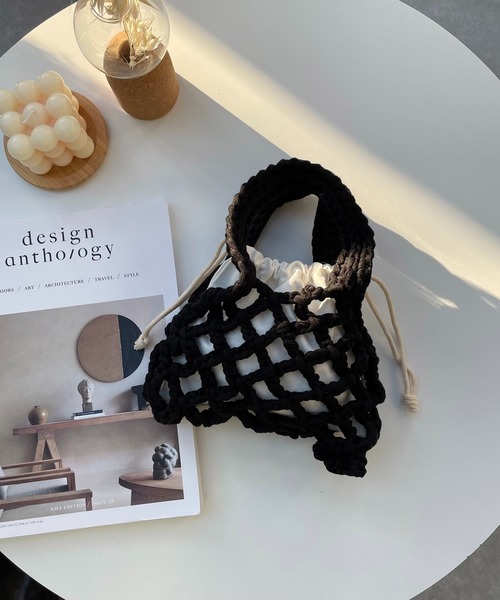 AS KNOW AS plus（アズノゥアズプラス）の「カラフル ミニあみバッグ（ハンドバッグ・レディース・ブラック/ピンク/イエロー/オレンジ/ブルー/グリーン・FREE）」の11枚目の写真