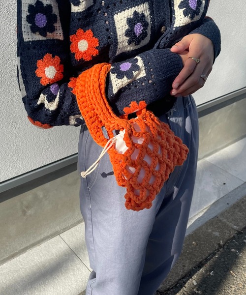 AS KNOW AS plus（アズノゥアズプラス）の「カラフル ミニあみバッグ（ハンドバッグ・レディース・ブラック/ピンク/イエロー/オレンジ/ブルー/グリーン・FREE）」の14枚目の写真