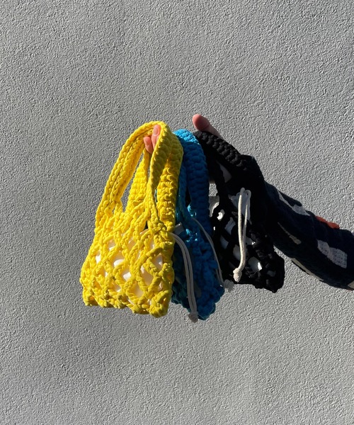 AS KNOW AS plus（アズノゥアズプラス）の「カラフル ミニあみバッグ（ハンドバッグ・レディース・ブラック/ピンク/イエロー/オレンジ/ブルー/グリーン・FREE）」の16枚目の写真