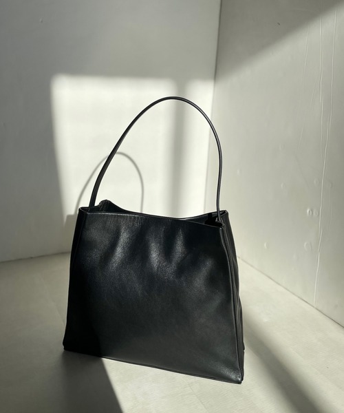 RIVE DROITE(リヴドロワ)の「BASICレザーワンハンドルバッグ(トートバッグ・レディース・ブラック/グリーン・FREE)」の6枚目の写真