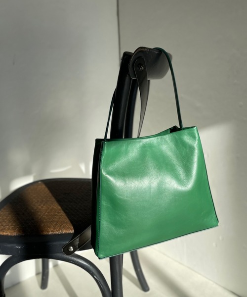 RIVE DROITE(リヴドロワ)の「BASICレザーワンハンドルバッグ(トートバッグ・レディース・ブラック/グリーン・FREE)」の9枚目の写真