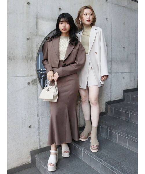 MURUA（ムルーア）の「パウダーツイルダブルオーバージャケット【セットアップ着用可能】（テーラードジャケット・レディース・ブラック/ベージュ/ブラウン/その他1・FREE）」の15枚目の写真