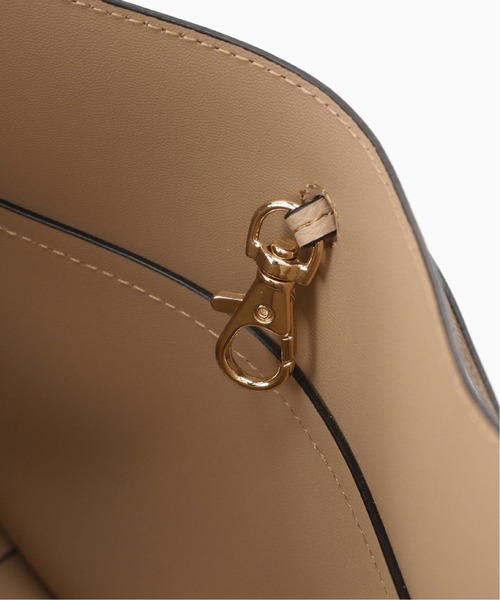 LE TALON（ルタロン）の「LE TALON チャームツキ2WAYBAG（トートバッグ・レディース・アイボリー/ベージュ・FREE）」の3枚目の写真