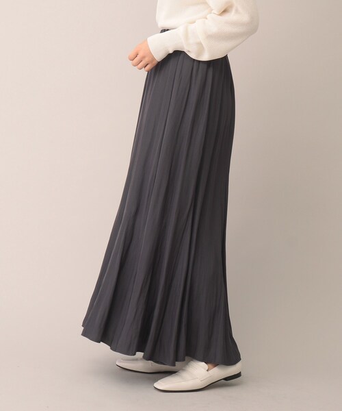 UNTITLED（アンタイトル）の「◆【STORYweb掲載】パウダーロングスカート【洗える】（スカート・レディース・ブラック/ベージュ/ダークグレー・00/42/44/01/46/02/04/03/48）」の6枚目の写真