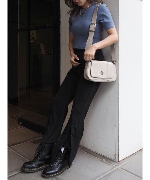 EVRIS（エヴリス）の「スリムショルダーBAG（ショルダーバッグ・レディース・ブラック/ブルー/アイボリー・FREE）」の21枚目の写真