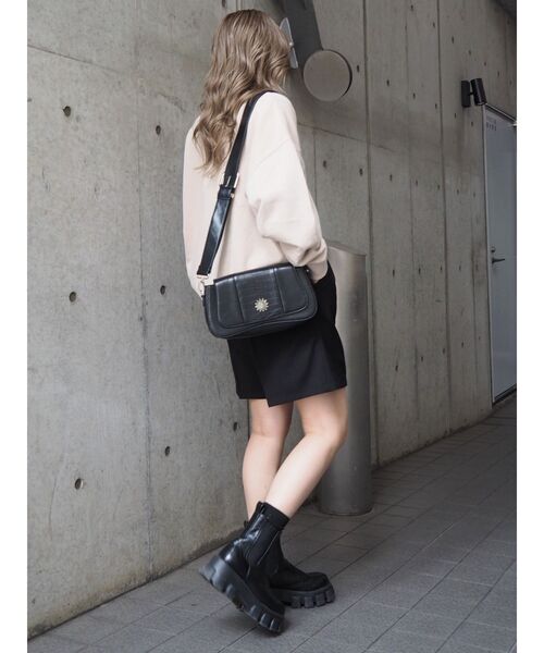 EVRIS（エヴリス）の「スリムショルダーBAG（ショルダーバッグ・レディース・ブラック/ブルー/アイボリー・FREE）」の19枚目の写真