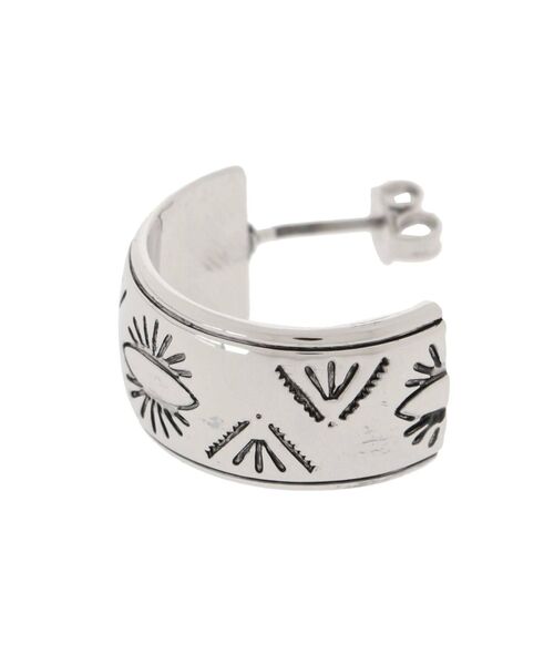 Ungrid（アングリッド）の「ネイティブモチーフピアス（ピアス（両耳用）・レディース・シルバー・FREE）」の9枚目の写真