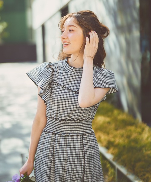 NOELA(ノエラ)の「【WEB限定】メロー切替ワンピース(ワンピース・レディース・ベージュ/その他1/ブラック・M/S)」の5枚目の写真