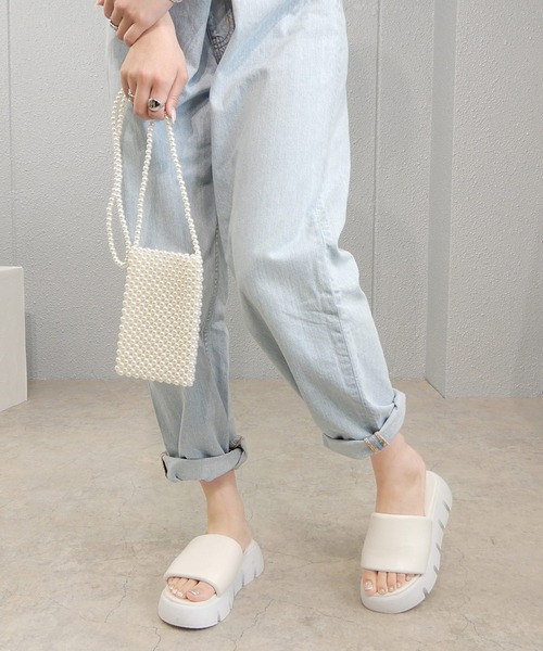 alala（アララ）の「厚底シャークソールクッションスポサン　◇（サンダル・レディース・ブラック/グリーン/アイボリー・LL/S/M/L）」の13枚目の写真