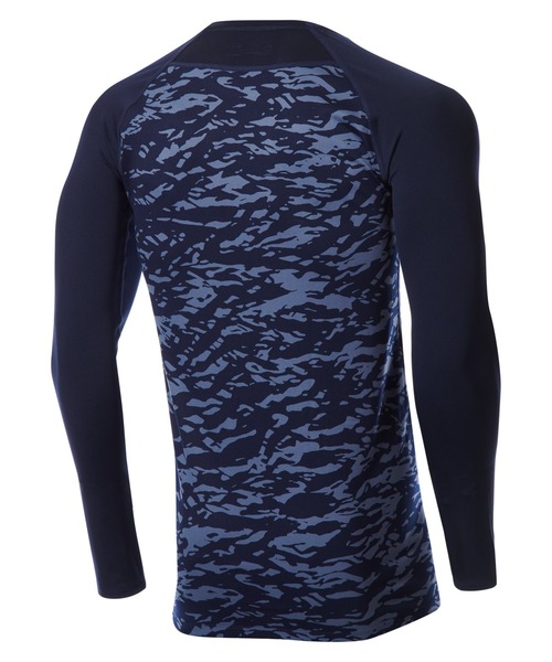 UNDER ARMOUR(アンダーアーマー)の「UAフィッティド コンフォート ノベルティ ロングスリーブ アンダー シャツ(ベースボール/メンズ)(Tシャツ/カットソー・メンズ・ブラック/ネイビー・L/S/M/XL/XXL/3XL)」の4枚目の写真