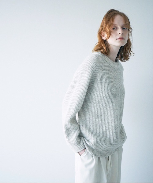 UNFIL（アンフィル）の「unfil アンフィル / royal baby alpaca ribbed-knit sweater ロイヤルベビーアルパカ リブニット セーター / WWFL-UU011（ニット/セーター・メンズ・ダークブラウン/オフホワイト・4/5）」の2枚目の写真