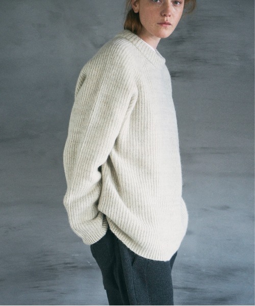 UNFIL（アンフィル）の「unfil アンフィル / royal baby alpaca ribbed-knit sweater ロイヤルベビーアルパカ リブニット セーター / WWFL-UU011（ニット/セーター・メンズ・ダークブラウン/オフホワイト・4/5）」の5枚目の写真
