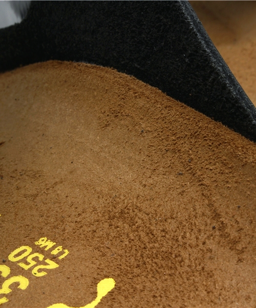 BIRKENSTOCK(ビルケンシュトック)の「■Oggi8月/DRESS・SEDA7月号掲載■ARIZONA NL Black Patent(UNISEX)(サンダル・メンズ・ブラック×ホワイト・43/40/42/41/39)」の3枚目の写真