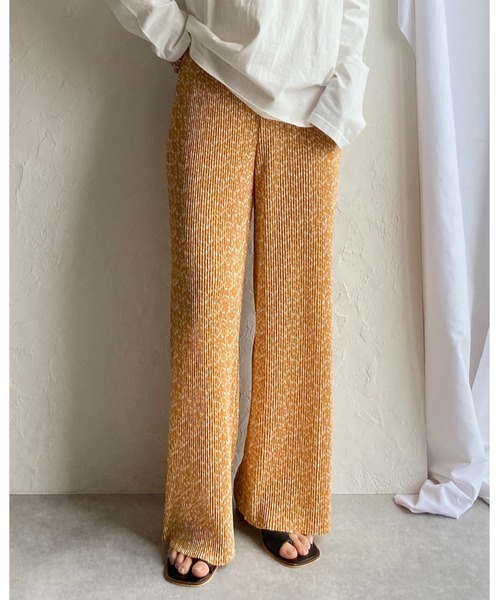 She's Closet(シーズクローゼット)の「【セルフカット対応】小花柄フラワーセミワイドストレートカラーロングプリーツパンツ(その他パンツ・レディース・ホワイト/ブラック/オレンジ/グリーン・FREE)」の20枚目の写真