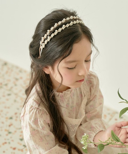 Rora（ローラ）の「マリアン パールカチューシャ (2color)（カチューシャ・キッズ・ベージュ/ホワイト・FREE）」の9枚目の写真