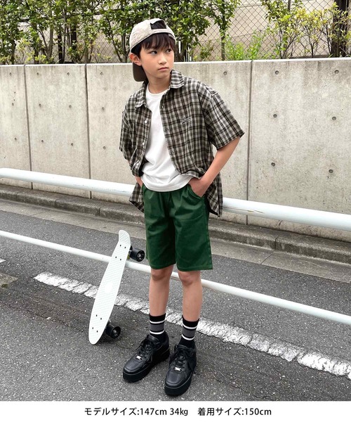 GLAZOS（グラソス）の「アソートチェック・オーバーサイズ刺繍ロゴ半袖シャツ（シャツ/ブラウス・キッズ・ブラック/グレー・170cm/140cm/150cm/160cm/130cm）」の3枚目の写真