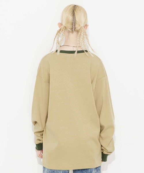 X-girl（エックスガール）の「SLICE MILLS LOGO L/S BIG TEE/ビッグシルエット　リンガー　ブランドロゴ　ロンT（Tシャツ/カットソー・レディース・ベージュ/バーガンディー/ブラック・S/M）」の6枚目の写真