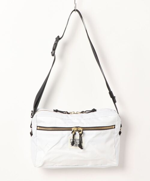 FREDRIK PACKERS（フレドリックパッカーズ）の「FREDRIK PACKERS　フレドリックパッカーズ / 420D SNUG SHOULDER(M)（ショルダーバッグ・レディース・ホワイト/ネイビー/オリーブ/シルバー/タン/ブラック/チャコールグレー/カーキ・ONESIZE）」の11枚目の写真