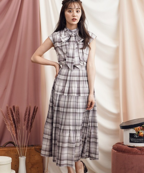 NOELA(ノエラ)の「タフタチェックスカート(スカート・レディース・ブラック/ベージュ/オフホワイト・S/M)」の2枚目の写真