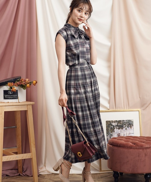 NOELA(ノエラ)の「タフタチェックスカート(スカート・レディース・ブラック/ベージュ/オフホワイト・S/M)」の11枚目の写真