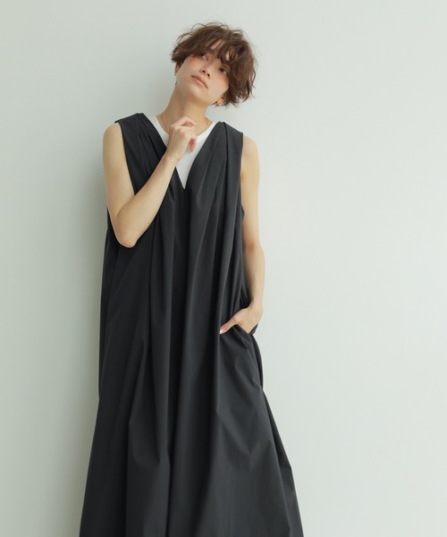 ETRE TOKYO(エトレトウキョウ)の「タックテントオールインワン(ワンピース・レディース・ブラック/カーキ・S/M)」の3枚目の写真