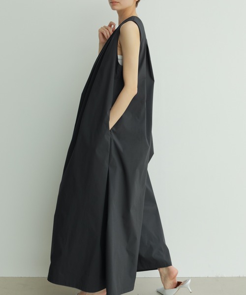 ETRE TOKYO(エトレトウキョウ)の「タックテントオールインワン(ワンピース・レディース・ブラック/カーキ・S/M)」の5枚目の写真