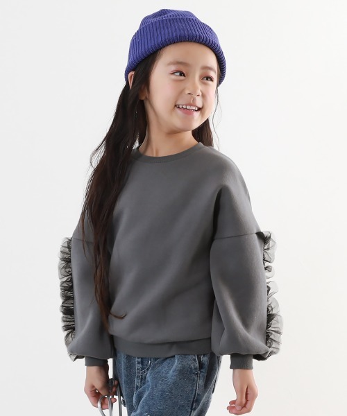 devirock（デビロック）の「裏起毛 袖ギャザーフリルチュール トレーナー（スウェット・キッズ・ブルー系その他/パープル系その他/グレー系その他/アイボリー/チャコール・100cm/110cm/120cm/130cm/140cm/150cm/160cm）」の3枚目の写真