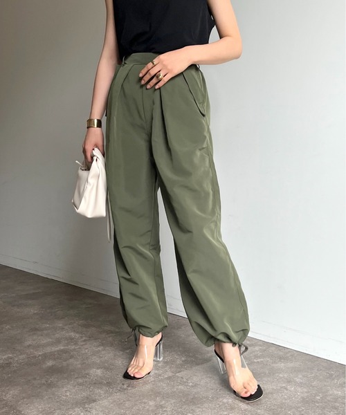 prose verse（プロズヴェール）の「裾ドロストパラシュートパンツ（カーゴパンツ・レディース・ブラック/カーキ/ピンク・MEDIUM）」の22枚目の写真