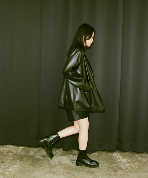 Happy John(ハッピージョン)の「fake leather jacket/フェイクレザージャケット(テーラードジャケット・レディース・ブラック/ベージュ・FREE)」の4枚目の写真