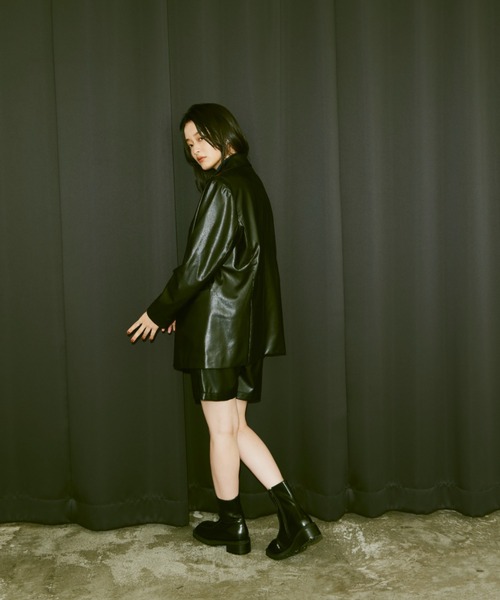 Happy John(ハッピージョン)の「fake leather jacket/フェイクレザージャケット(テーラードジャケット・レディース・ブラック/ベージュ・FREE)」の5枚目の写真