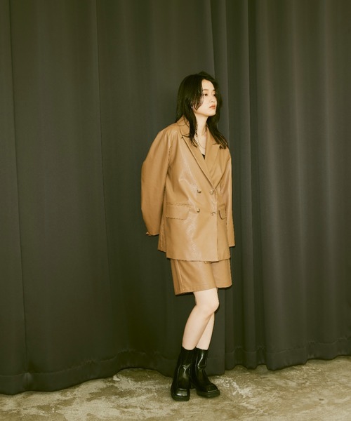 Happy John(ハッピージョン)の「fake leather jacket/フェイクレザージャケット(テーラードジャケット・レディース・ブラック/ベージュ・FREE)」の16枚目の写真