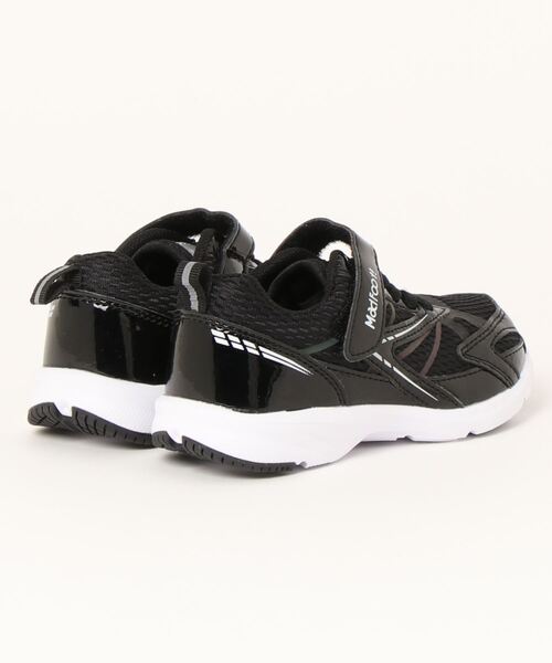 MAD FOOT（マッドフット）の「MADFOOT! マッドフット キッズ スポーツシューズ 【幅広3E】 スニーカー 840006（スニーカー・キッズ・ブラック/ブラック系その他/ブルー・16.0cm/16.5cm/18.0cm/17.5cm/19.0cm/18.5cm/17.0cm）」の4枚目の写真