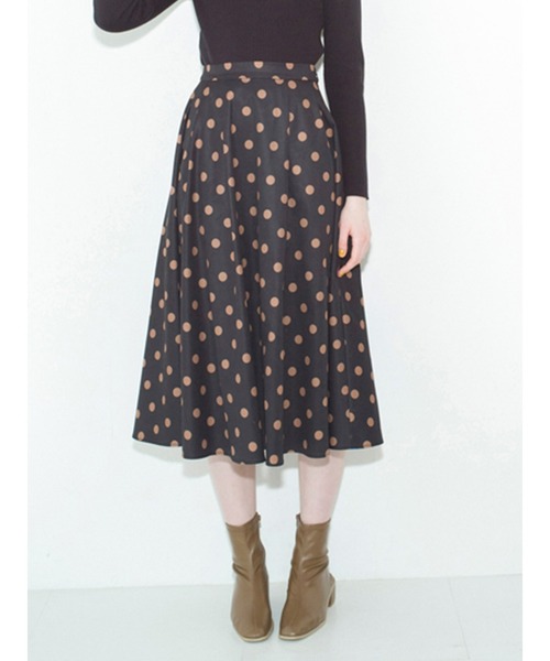 Te chichi TERRASSE(テチチテラス)の「ドットフレアスカート(スカート・レディース・モカ/ブラック/チャコール・フリ-)」の6枚目の写真