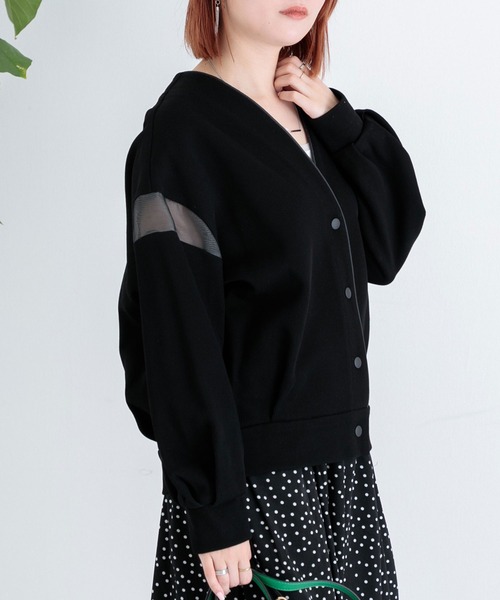 Paradise Picnic（パラダイスピクニック）の「Lallia mu シアーショルダーカーディガン（カーディガン/ボレロ・レディース・ブラック/カーキ・FREE）」の2枚目の写真