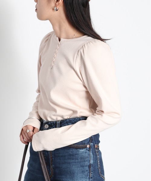 cepo(セポ)の「ヘンリーパフスリーブロンTee(Tシャツ/カットソー・レディース・ブラック/オフホワイト/ホワイト系その他・M)」の9枚目の写真